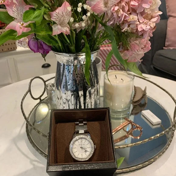 ⏱ Michael Kors Watch - Picture 3 of 5